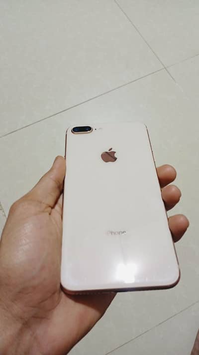 iPhone 8 Plus