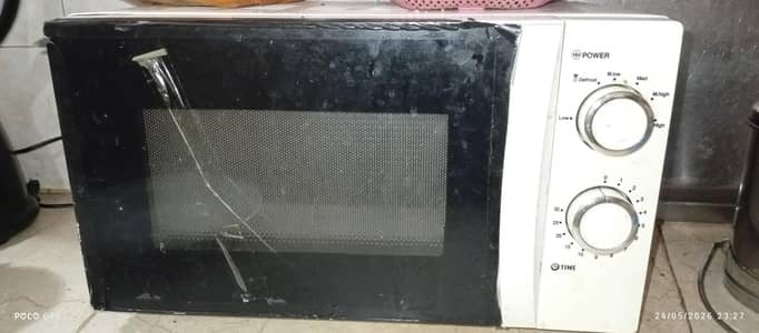 microwave oven