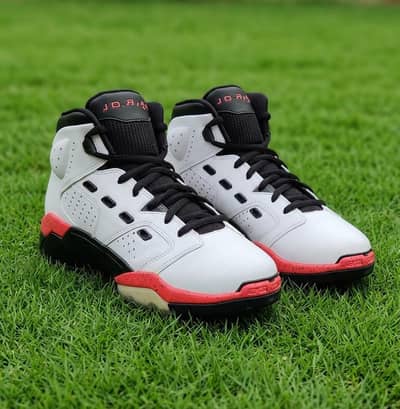 Air Jordan Size 9.5 - Delivery ONLY in Karachi whatsAPP 03702616572