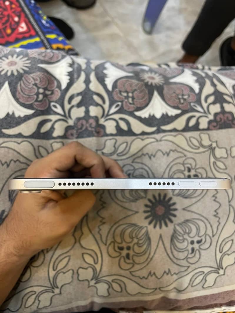 Ipad mini 7 4