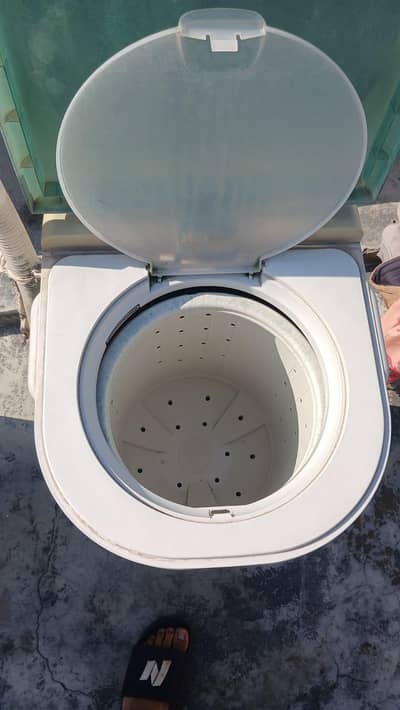 Haier spin dryer with genuine parts and a one condition.