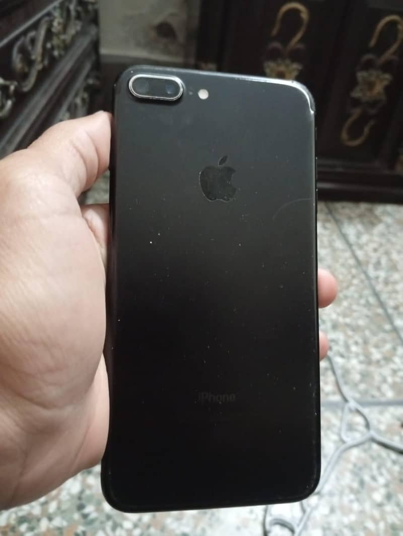 Apple iPhone 7 Plus 0