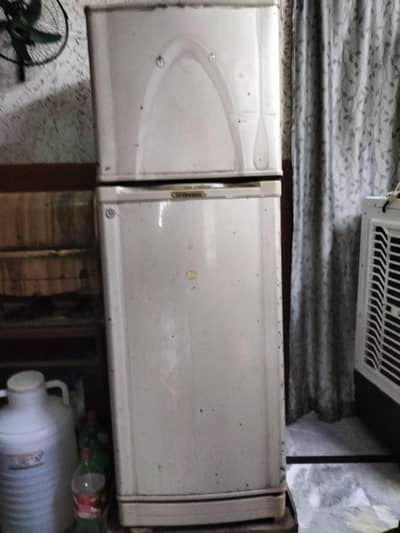 Dawlence fridge in good condition 100%ok cooling