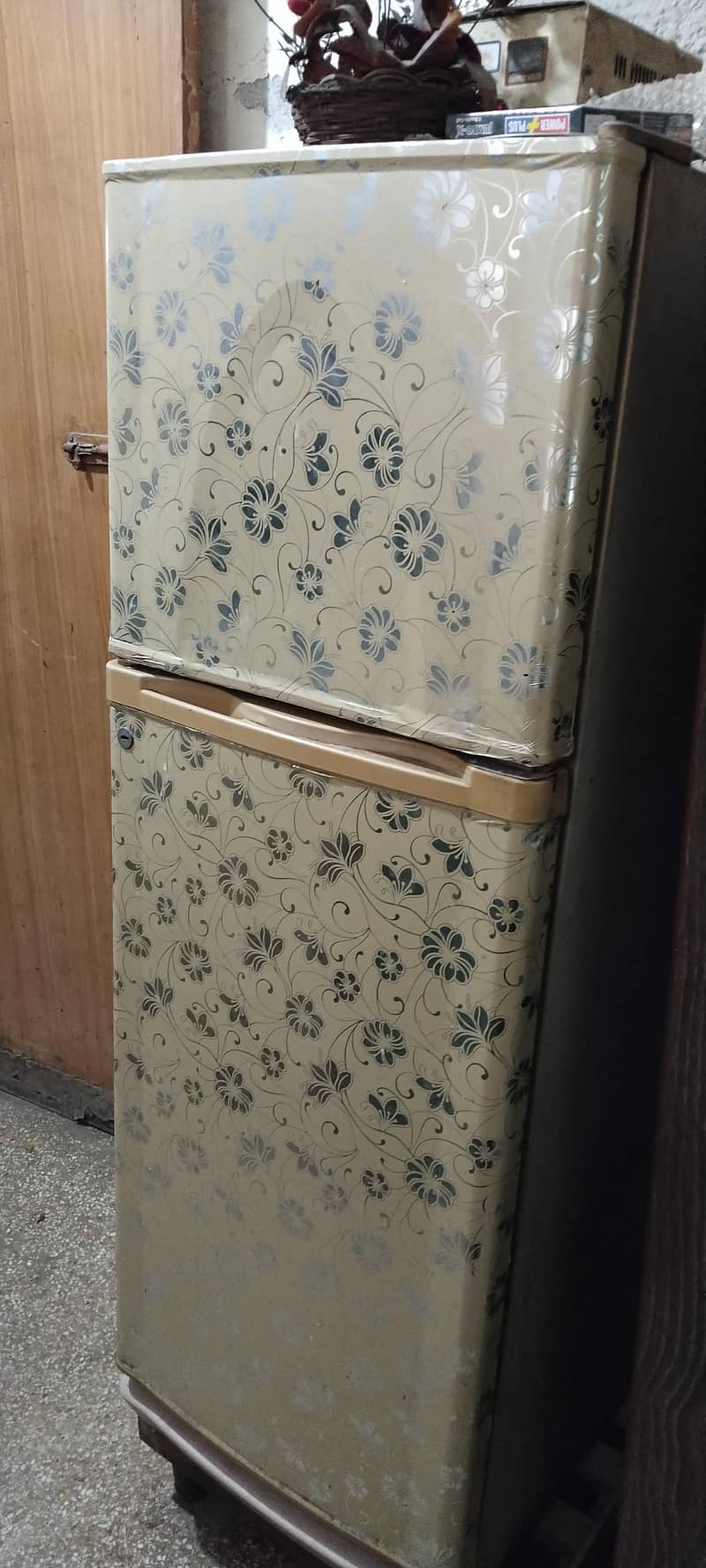 refrigerator 0