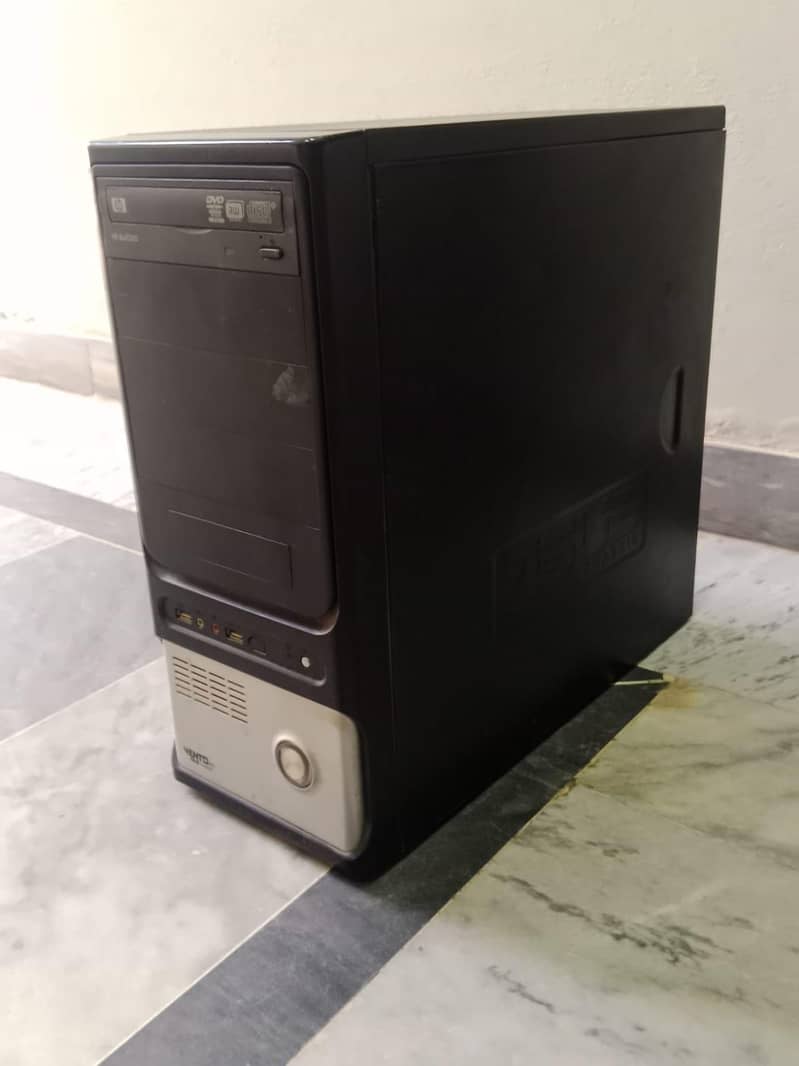 CPU, keypad , moniter, mouse. 1