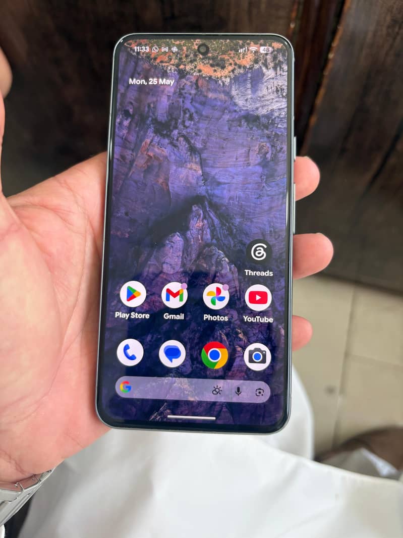 Google pixel 8 4