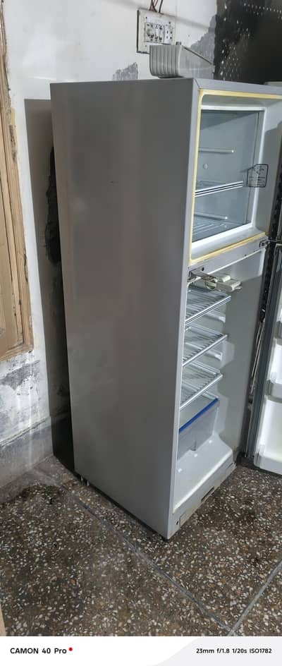 dawlance fridge 100% ok no repair
