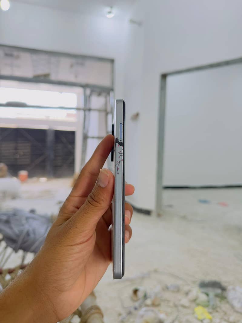 Tecno CAMON 20 2