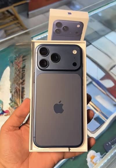 iPhone 17 pro max blue 256