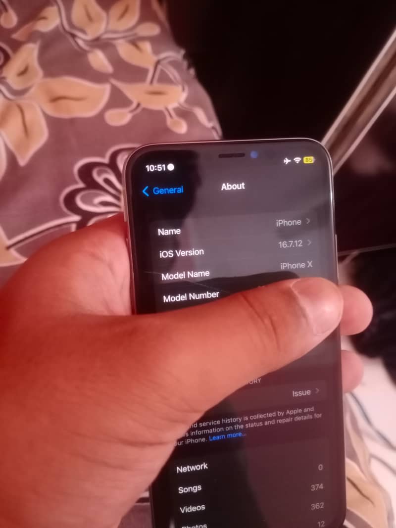 Apple iPhone X 5