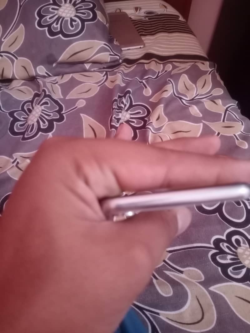 Apple iPhone X 7