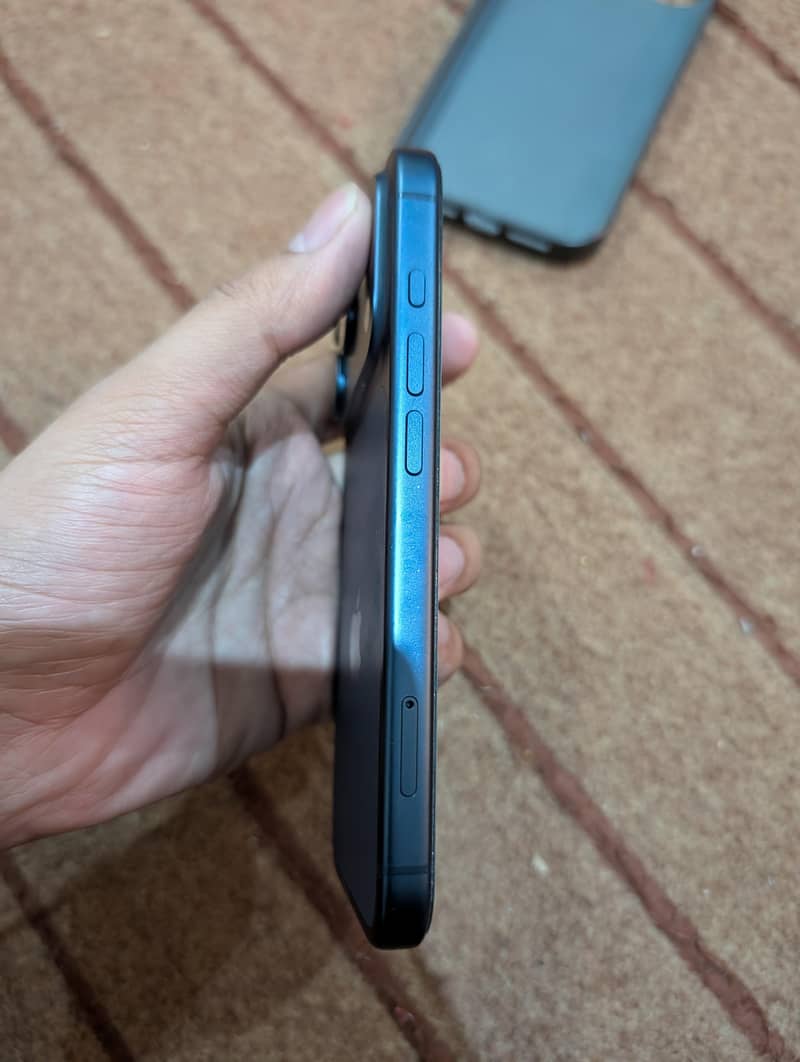 Apple iPhone 17 Pro 2