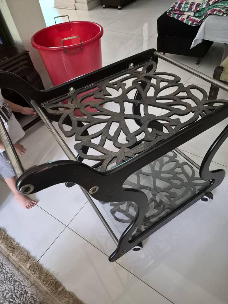 tea trolley 0
