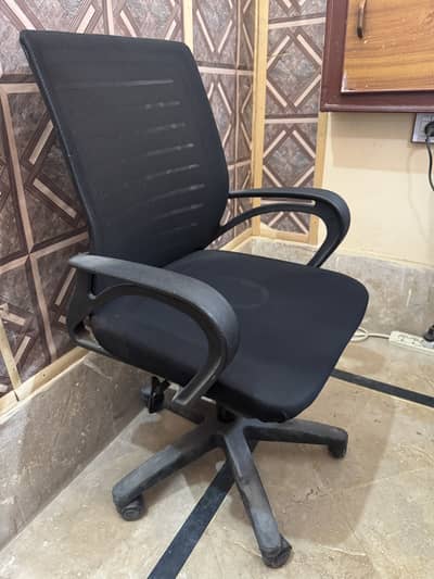 2 Executive Chairs for Sale (Premium Quality)