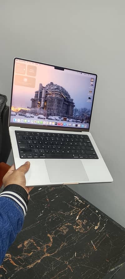 Macbook M1 Pro 14'' (2021)