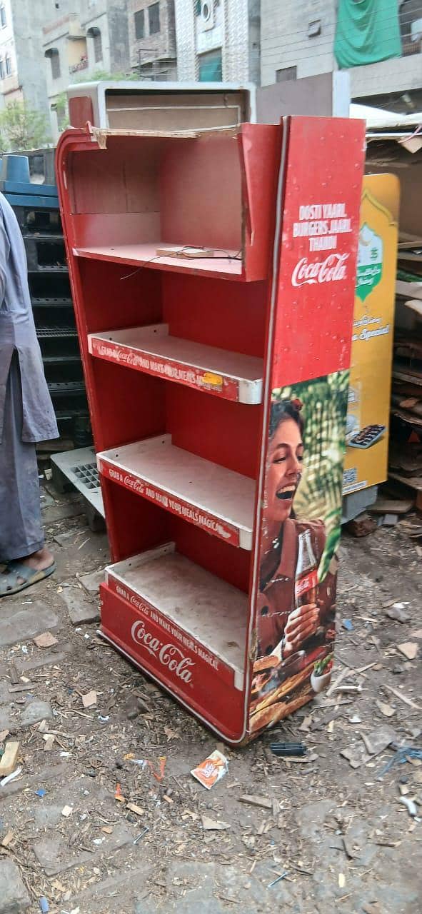 different drinking racks 3