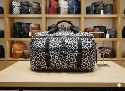 Traveling bag for Men & Women's