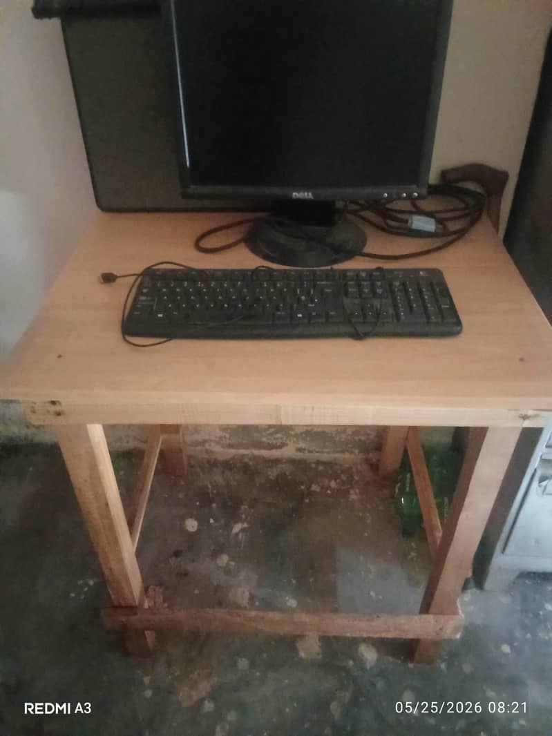 computer table used or study table teacher table 0