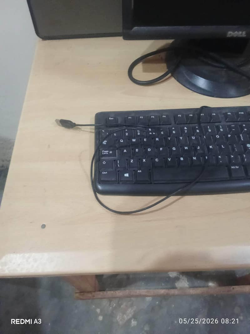 computer table used or study table teacher table 2