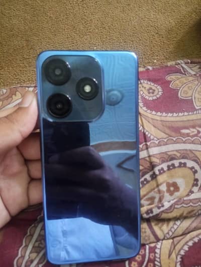 Tecno spark 10c 4/*4/128