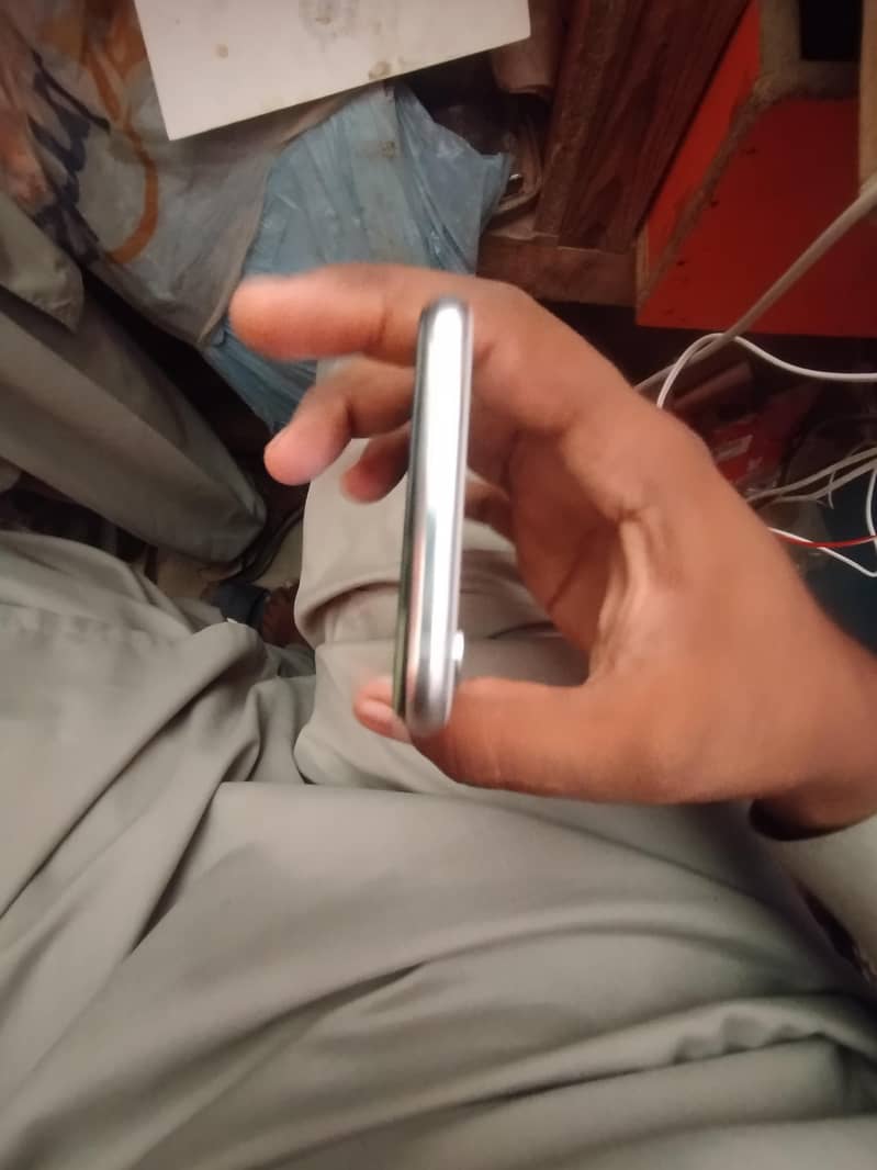 IPHONE XS SIM WORKING 3