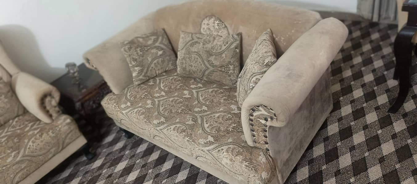 7 seater sofa 3