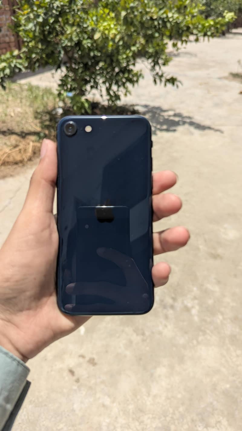 IPHONE SE 2022 3