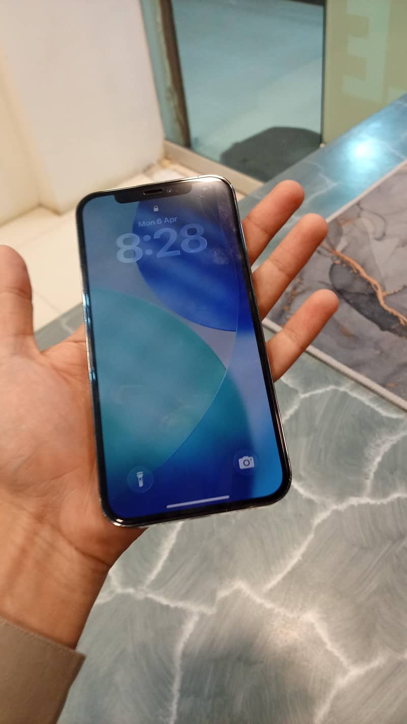 Apple iPhone 12 Pro 1