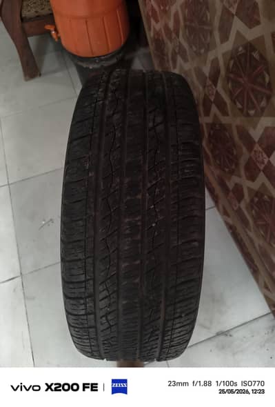 kia Sportage alloy rim with kumho tyre