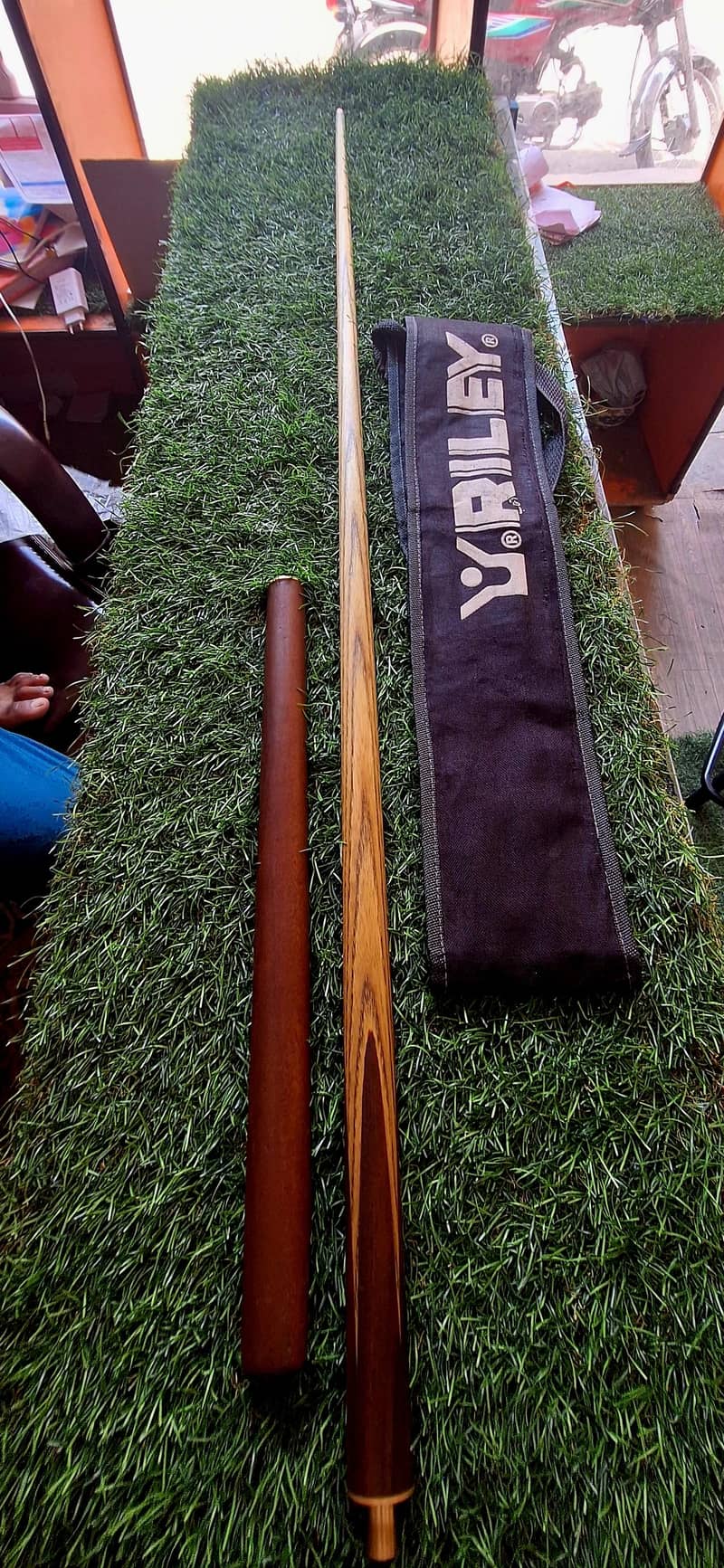 Snooker cue 1