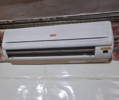 Haier 1 Ton AC