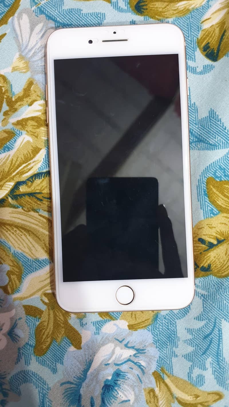 Apple iPhone 8 Plus 0