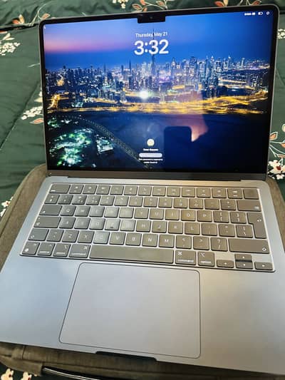 Macbook Air M3 16 gb 512 gn