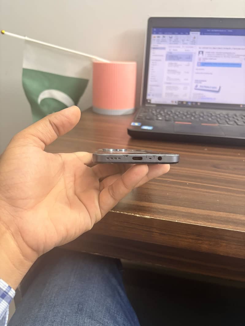 Relame note50 4
