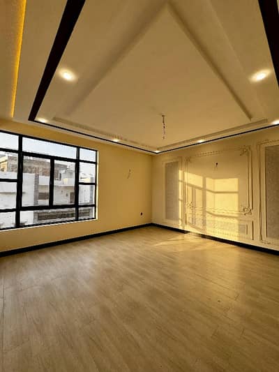 Luxury House For Your Luxurious Life Style