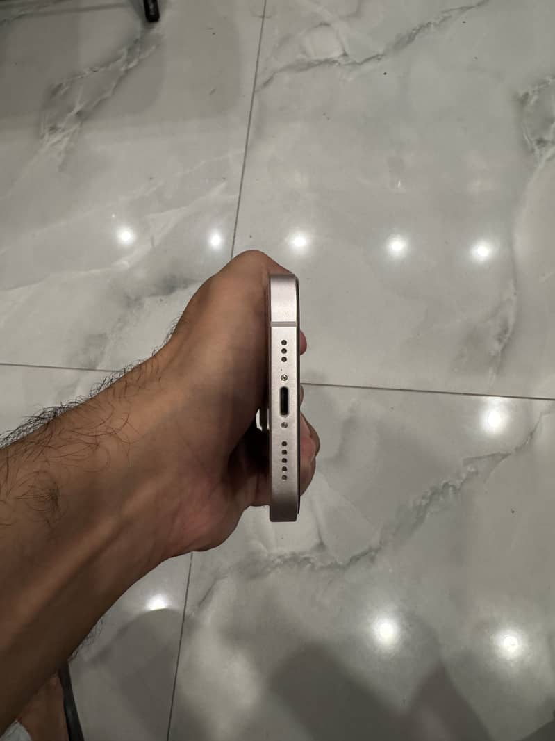 Iphone 13 4