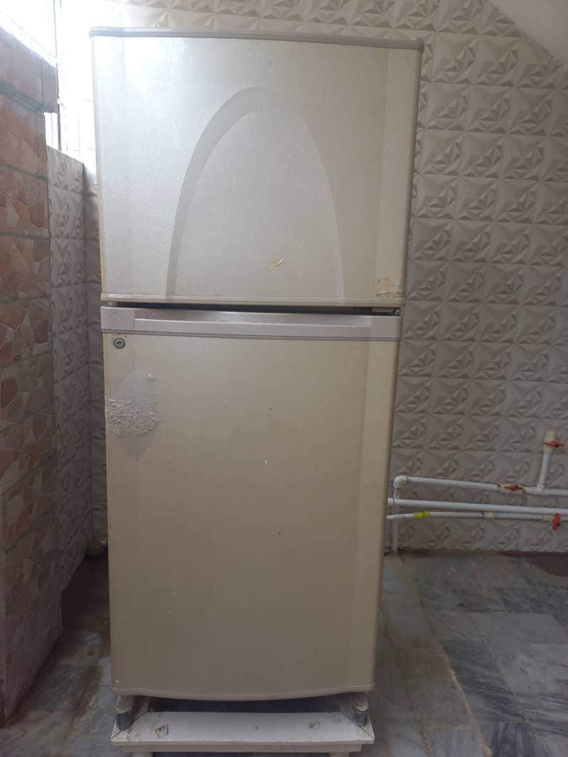 Dawlance refrigerator 0