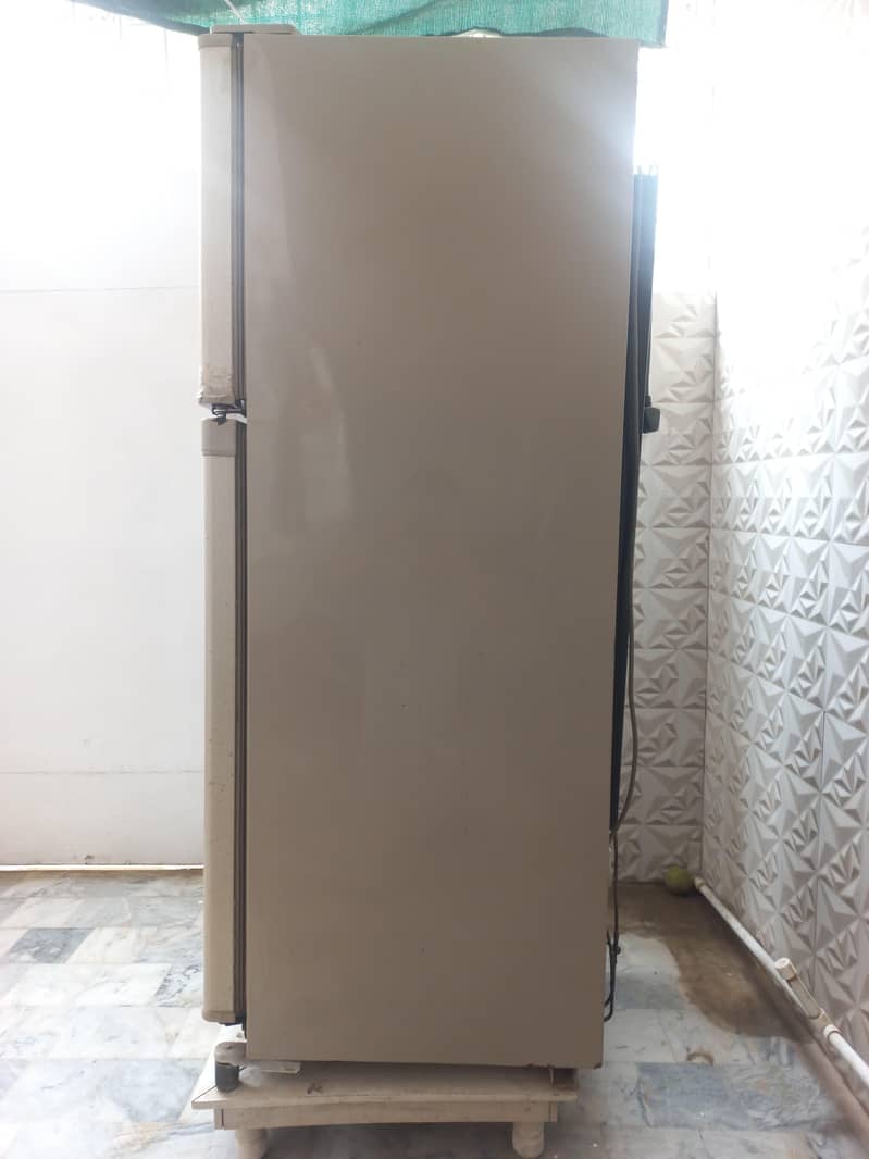 Dawlance refrigerator 1