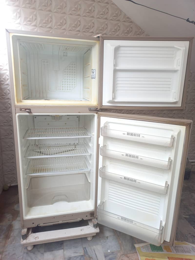 Dawlance refrigerator 2