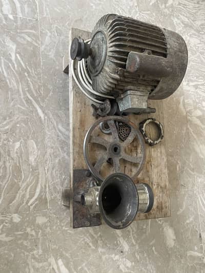 Qeema nikalny wali machine
