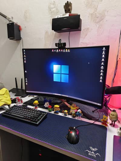 gaming monitors available at very good price