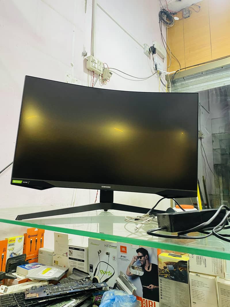 gaming monitors available at very good price - Computer Components ...