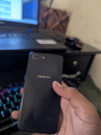 Oppo A3s Dual Sim 7/10