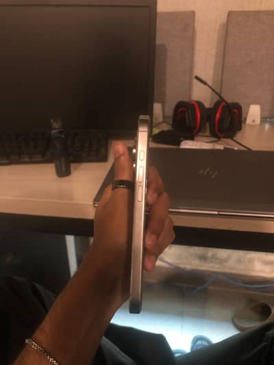 Iphone 16 pro JV