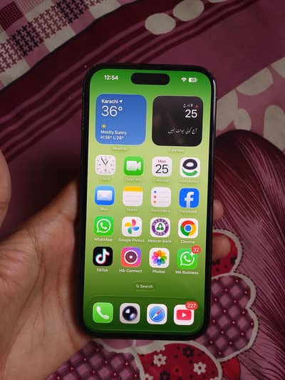 Apple iPhone 15