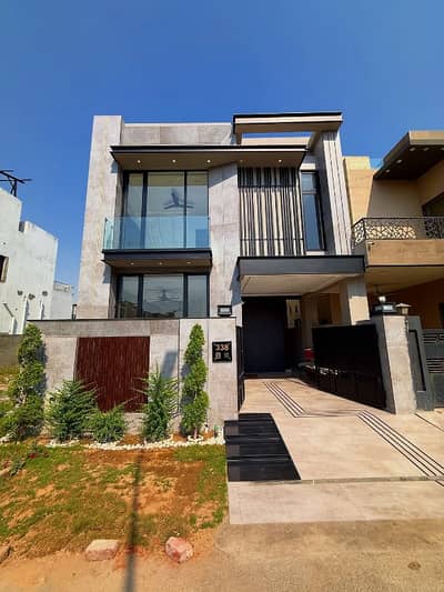 5 Marla Modern Design House Available For Rent In Dha 9 Town Lahore