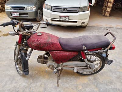 Honda CD70 2011 model