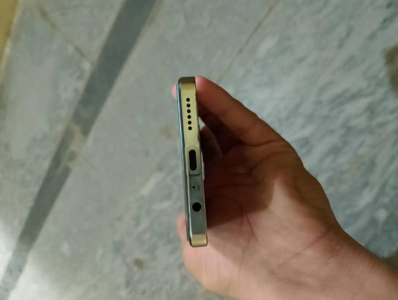 Tecno CAMON 20 3