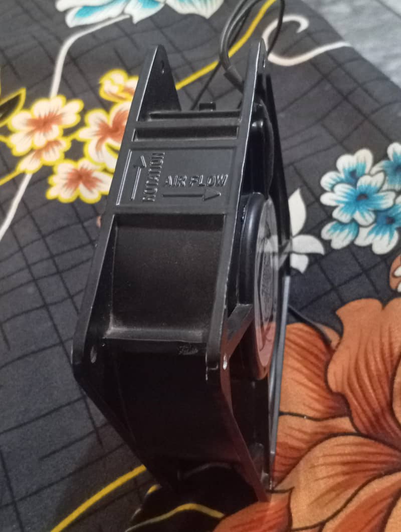 Sunon DP200a 2