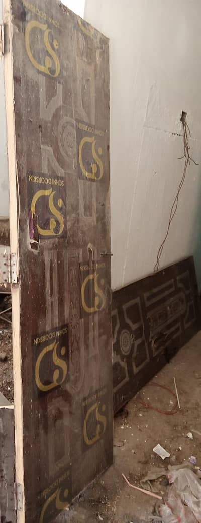 3 Doors are for sale